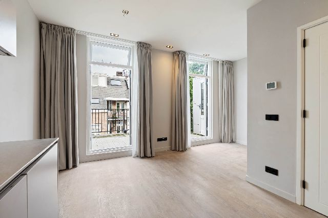 1073 EV Amsterdam (Nieuwe Pijp)