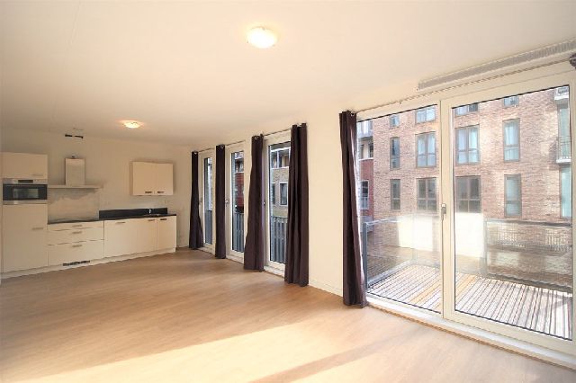 1112 ZK Diemen (Holland Park)