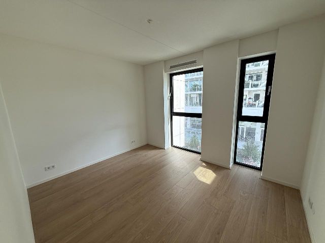 1014 BL Amsterdam (Sloterdijk-West)