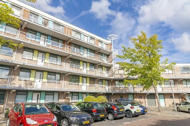 1187 MB Amstelveen (Landschappenbuurt)