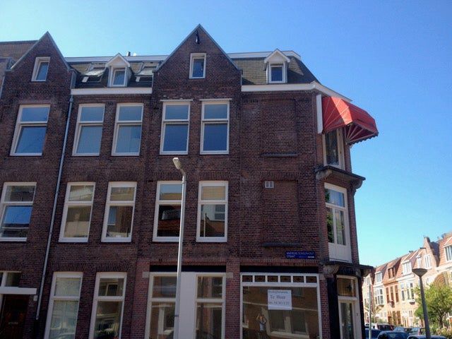 1058 HP Amsterdam (Hoofddorppleinbuurt)