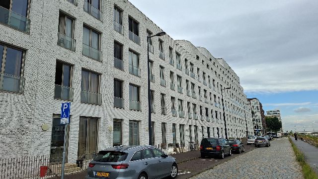Fritz Dietrich Kahlenbergstraat 224, 1087 LL Amsterdam, Netherlands