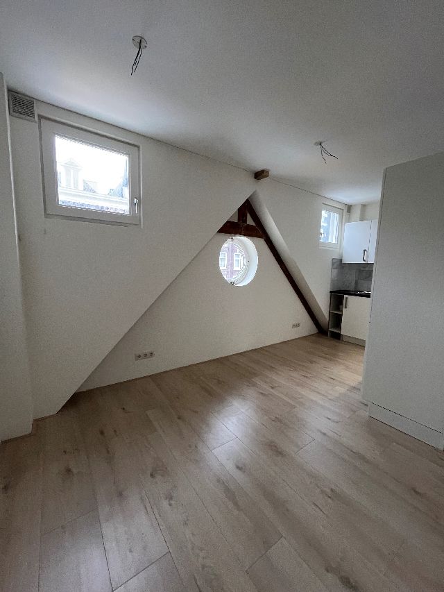 Albert Cuypstraat 88C 1072CX Amsterdam