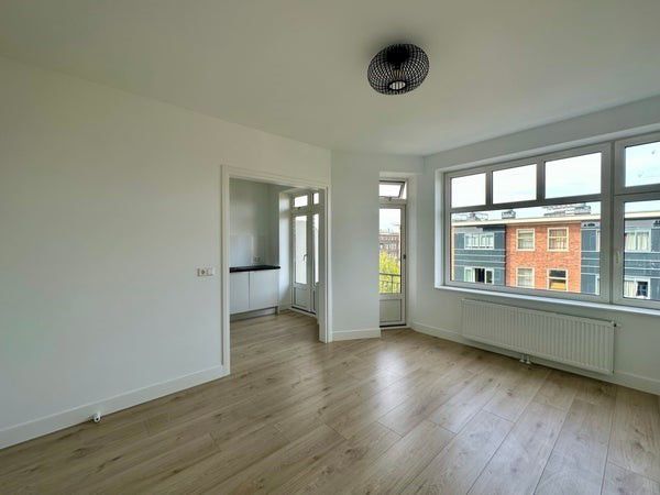Lucellestraat 8-3 1055HX Amsterdam