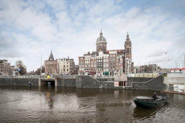 1012AE Amsterdam € 2.400,- /mnd