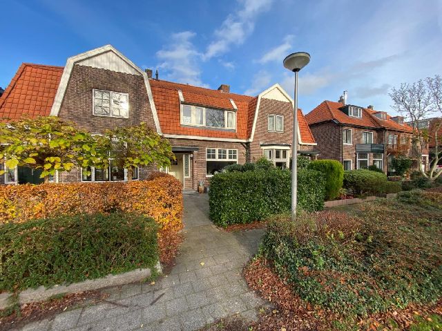 Laan van Rozenburg 26, HEEMSTEDE